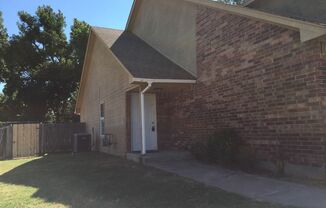 3 beds, 2 baths, $1,100