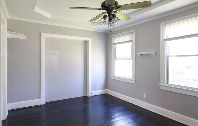 Recently Renovated 2BR/1BA Duplex in the Historic Neighborhood of Cradock in Portsmouth