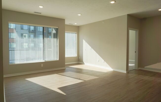 2 beds, 2 baths, 1,257 sqft, $1,729, Unit 403