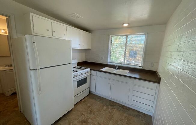 Studio, 1 bath, $725, Unit 2750-6105