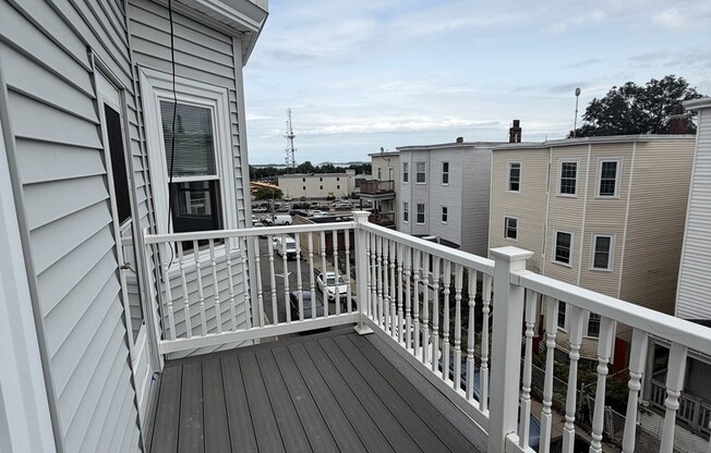 2 beds, 1 bath, 1,200 sqft, $2,500, Unit 3