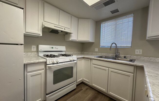 2 beds, 2.5 baths, $1,350