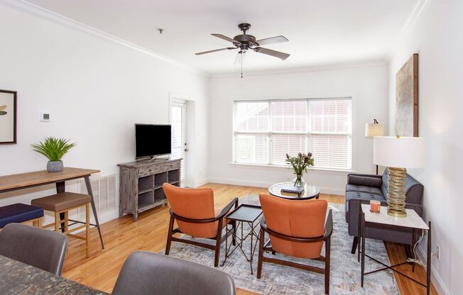 Luxurious Furnished Downtown Condo - 9 Month Lease Available!