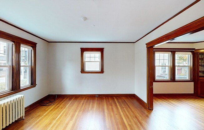 9 HENRY ST