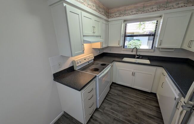 2 beds, 1 bath, $1,550, Unit Unit 303A