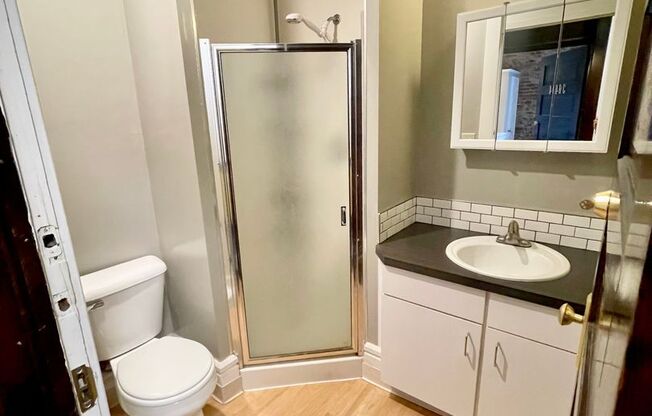 Studio, 1 bath, 259 sqft, $700, Unit 304