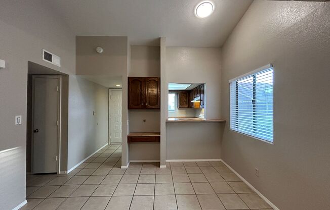 2 beds, 2 baths, $1,525, Unit UNIT #C