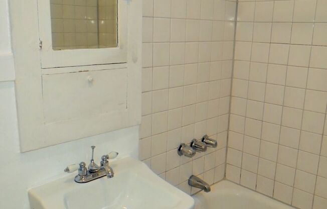 Studio, 1 bath, $1,996