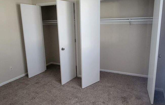 2 beds, 2 baths, 1,000 sqft, $1,275, Unit 1829