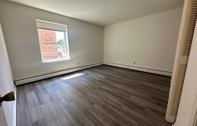 1 bed, 1 bath, $1,195, Unit 104