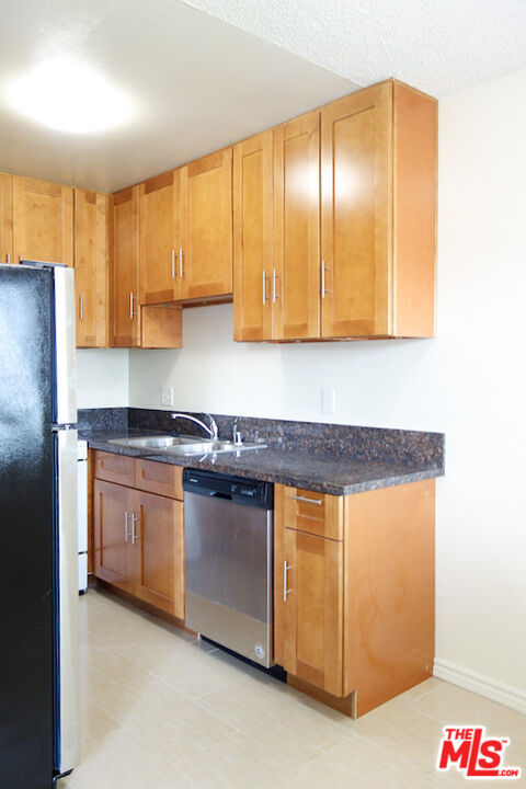 1 bed, 1 bath, 600 sqft, $1,795, Unit 208