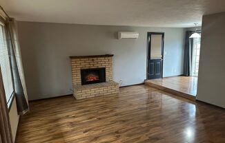 2 beds, 1 bath, $1,695