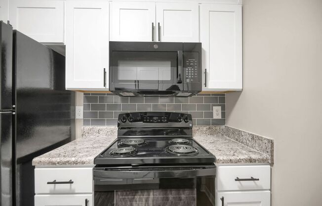 2 beds, 2 baths, 1,035 sqft, $1,225, Unit 403-H