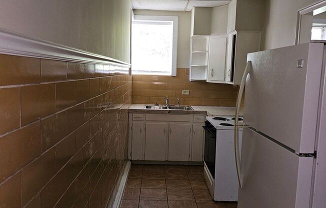 1 bed, 1 bath, 1 sqft, $525