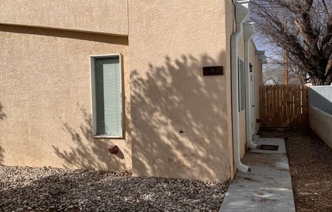 1109 W 7th