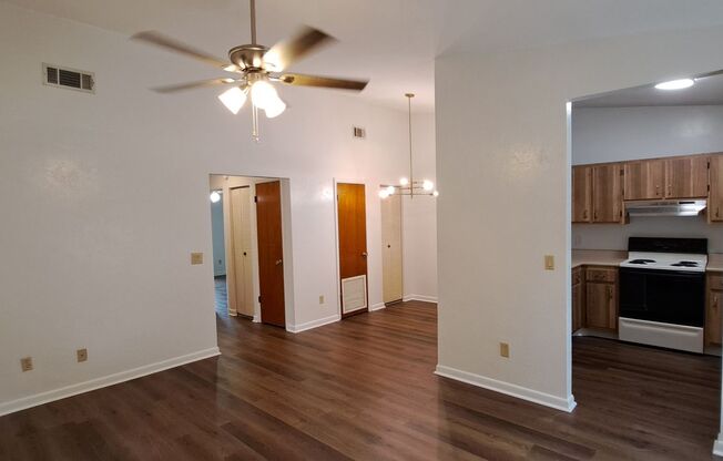 2 beds, 1 bath, $1,050