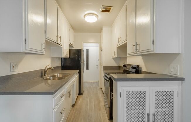 1 bed, 1 bath, 700 sqft, $2,250, Unit 209