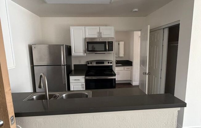 1 bed, 1 bath, 640 sqft, $1,895, Unit 309