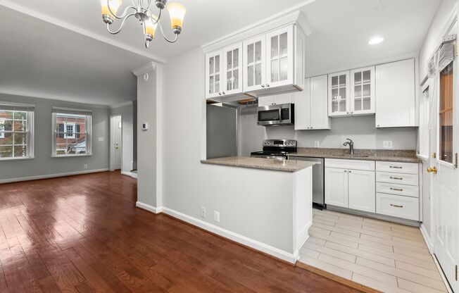 Fully Renovated 2BR/2BA with Finished Lower Level & Private Patio in Arlington