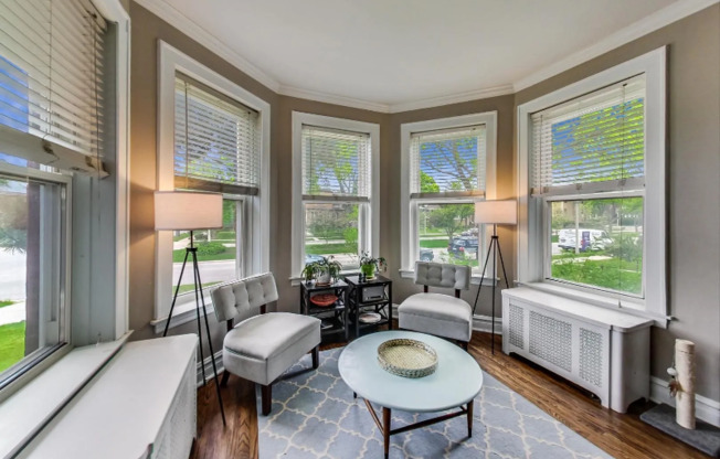 21 LE MOYNE PKWY