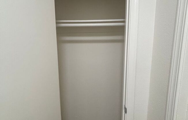 1 bed, 1 bath, 650 sqft, $1,795, Unit B03