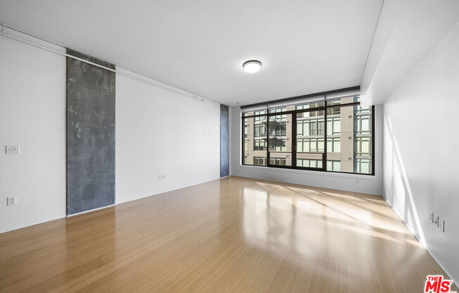 1 bed, 1 bath, 1,040 sqft, $2,895, Unit 1008