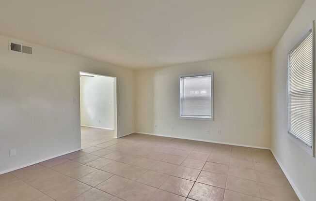 Newly Renovated Duplex