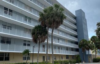 Great Condo in Boca Teeca remodeled Building