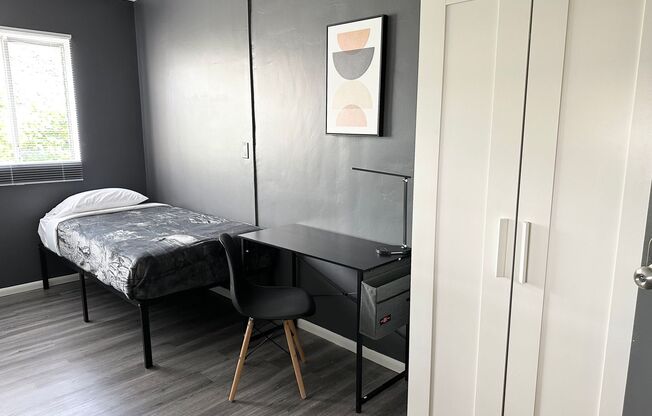 8 beds, 4 baths, 178 sqft, $995, Unit Room 202 - 202 - A