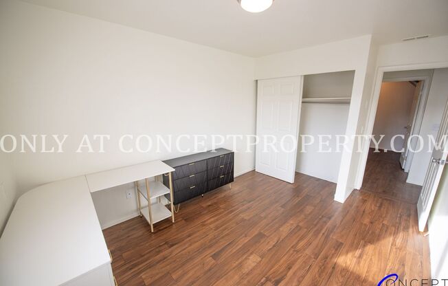 2 beds, 1 bath, 810 sqft, $1,249, Unit 55