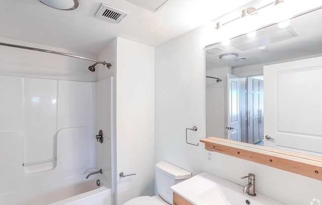 1 bed, 1 bath, 787 sqft, $3,100, Unit 112