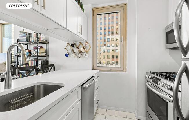 1 bed, 1 bath, 601 sqft, $4,100, Unit 22I