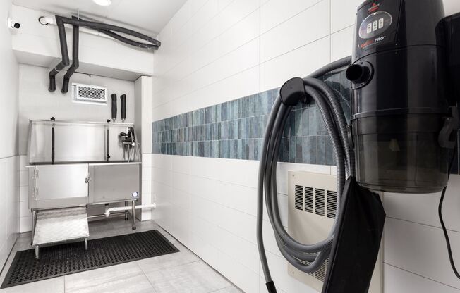 2 beds, 2 baths, 1,070 sqft, $1,365, Unit 226