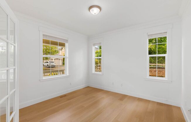 8612 137 AVE SE