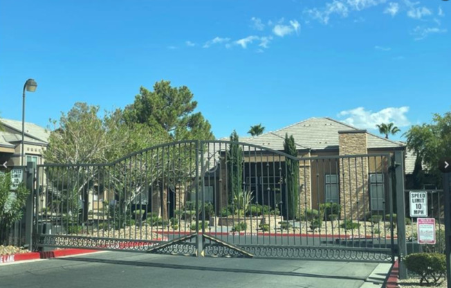 1 bed, 1 bath, $1,295, Unit # 2008