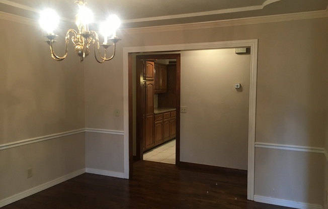 Gorgeous Home in Jenks Schools!