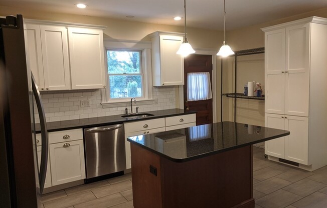 35 OAKLAND RD
