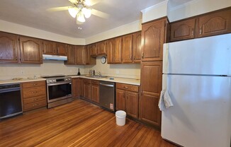 2 beds, 2 baths, 1,015 sqft, $2,600, Unit 1