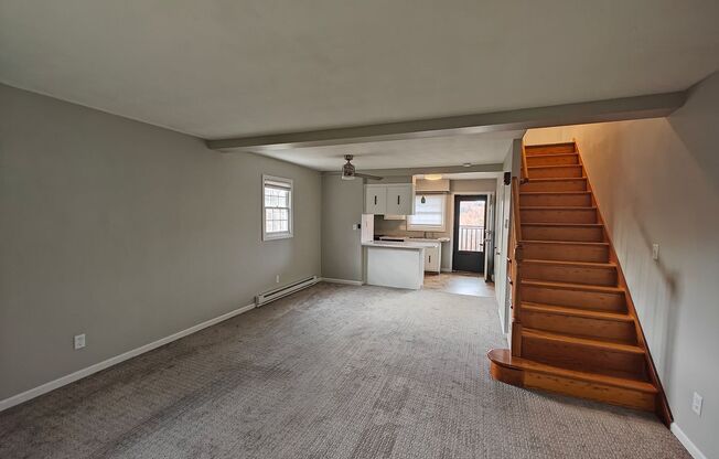 2 beds, 1.5 baths, $1,550, Unit D