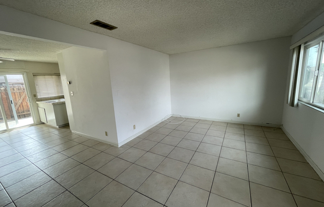 1402 JACQUELINE PL