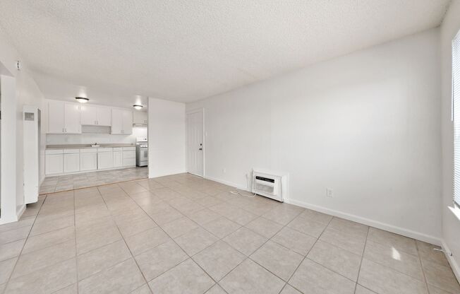 Newly renovated 2 bedroom 1 bath unit in Rio Linda