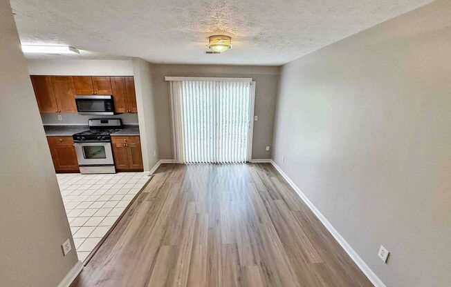 Charming 2 BR/2.5BA Townhome in Marietta!