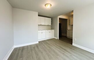 2 beds, 1 bath, $1,225