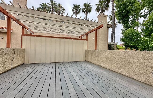 Desirable Tri-level Townhome in Carlsbad!