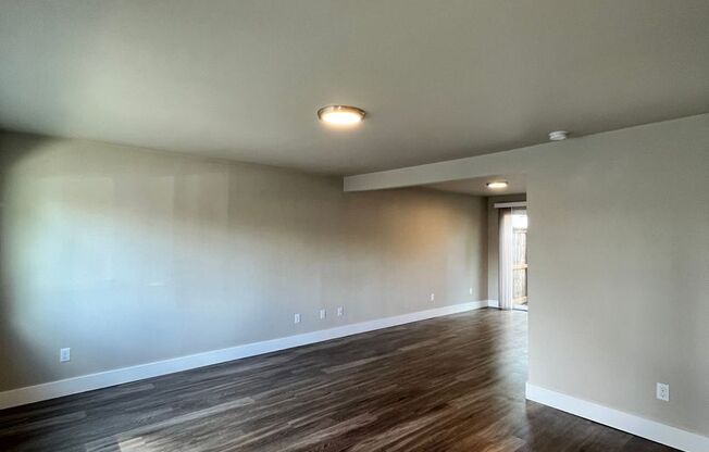 2 beds, 1.5 baths, $1,795, Unit B 3