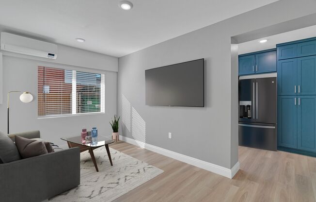 Studio, 1 bath, 338 sqft, $1,595, Unit 26