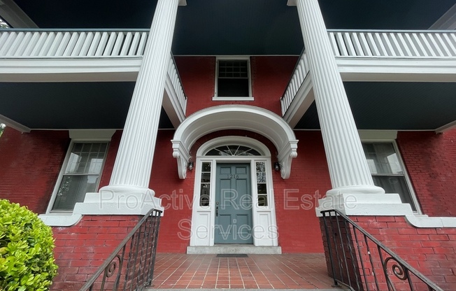 1216 HAMPTON BLVD