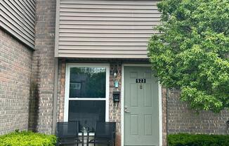 523 VILLA DR