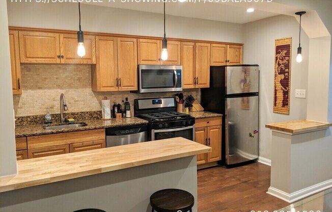 2330 14 ST NE