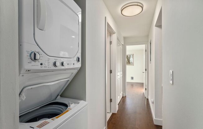 1 bed, 1 bath, 675 sqft, $2,140, Unit 22